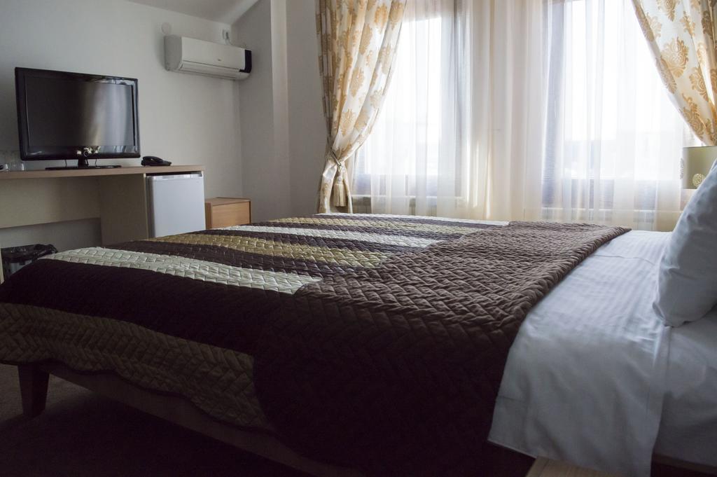 Garni Hotel Family Βελιγράδι Δωμάτιο φωτογραφία
