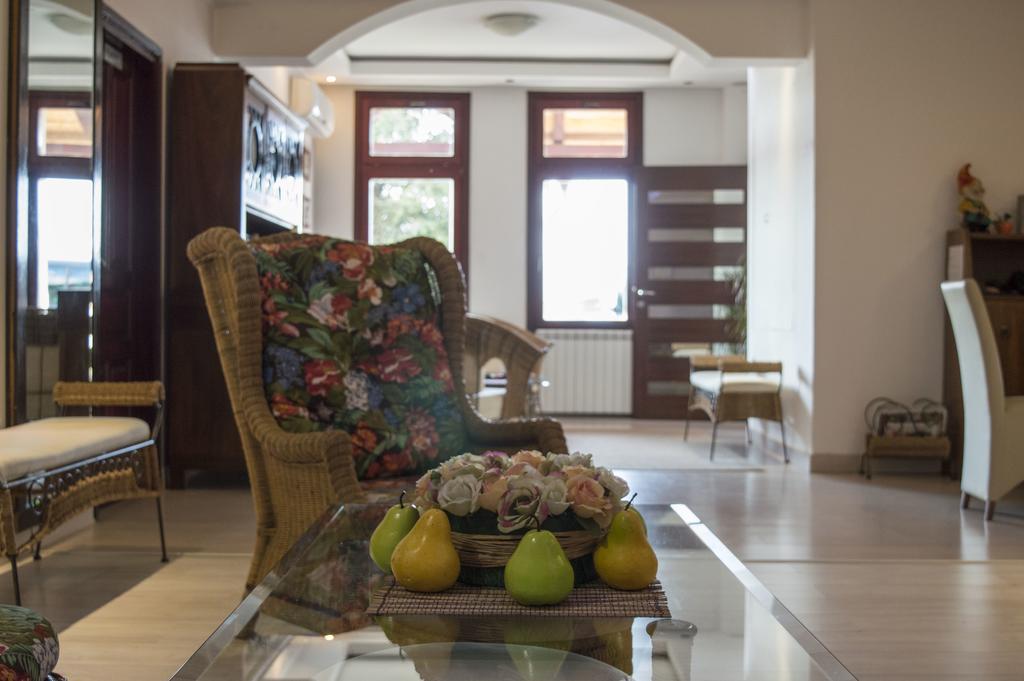 Garni Hotel Family Βελιγράδι Εξωτερικό φωτογραφία