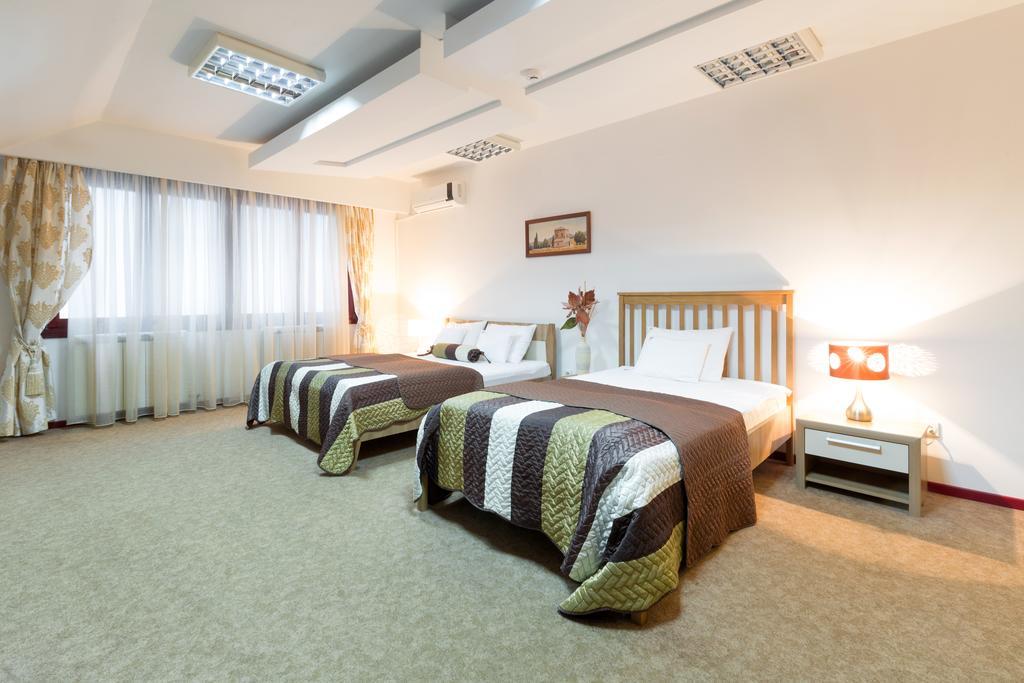 Garni Hotel Family Βελιγράδι Εξωτερικό φωτογραφία