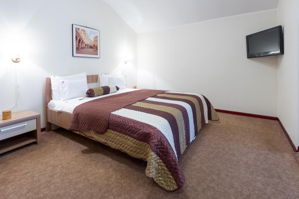 Garni Hotel Family Βελιγράδι Εξωτερικό φωτογραφία