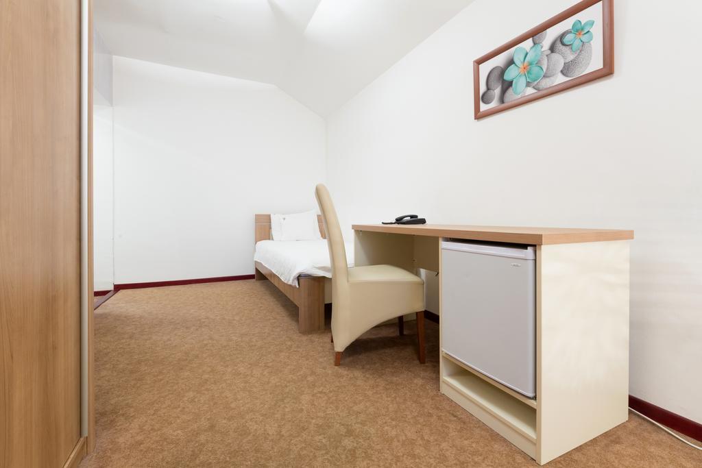 Garni Hotel Family Βελιγράδι Εξωτερικό φωτογραφία
