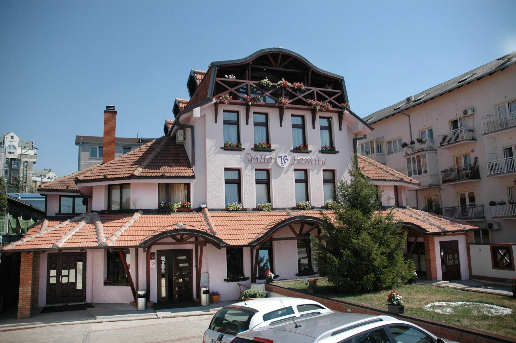 Garni Hotel Family Βελιγράδι Εξωτερικό φωτογραφία
