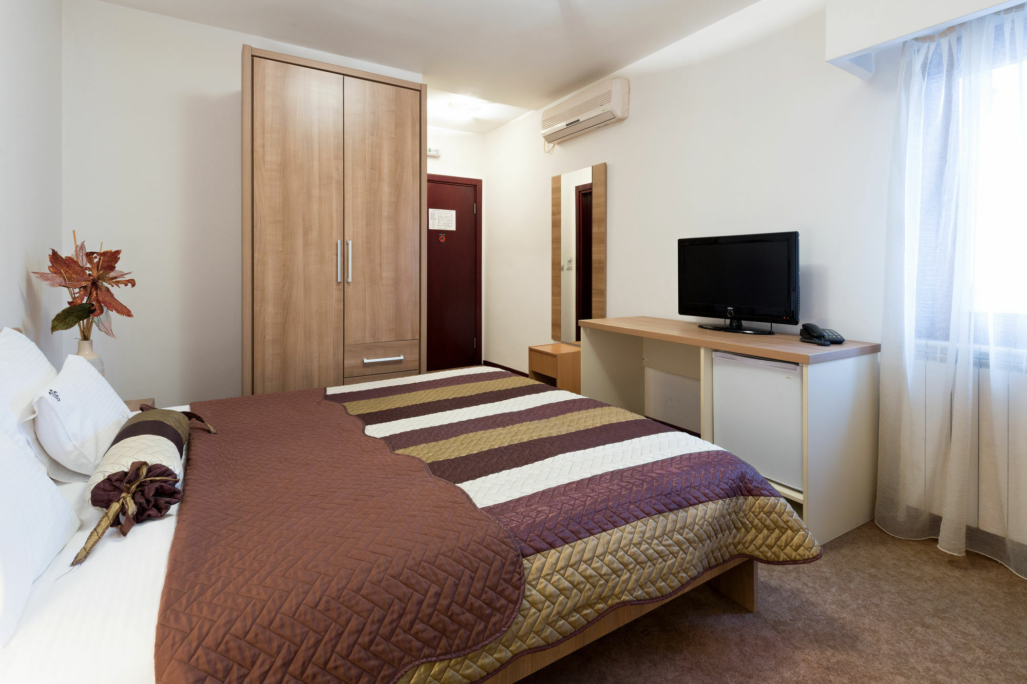 Garni Hotel Family Βελιγράδι Εξωτερικό φωτογραφία