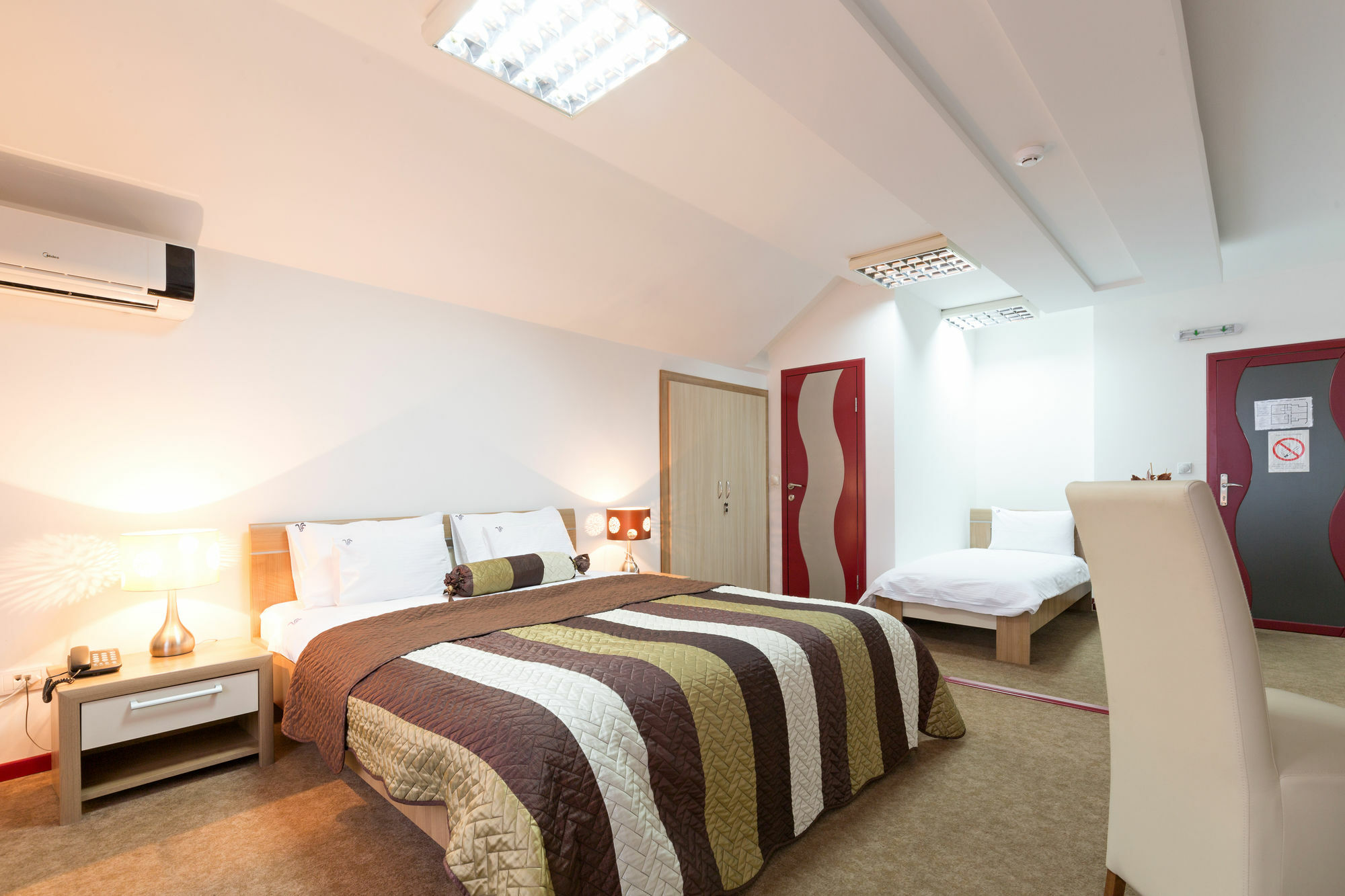 Garni Hotel Family Βελιγράδι Εξωτερικό φωτογραφία
