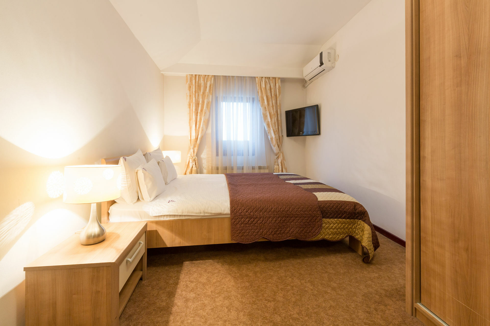 Garni Hotel Family Βελιγράδι Εξωτερικό φωτογραφία